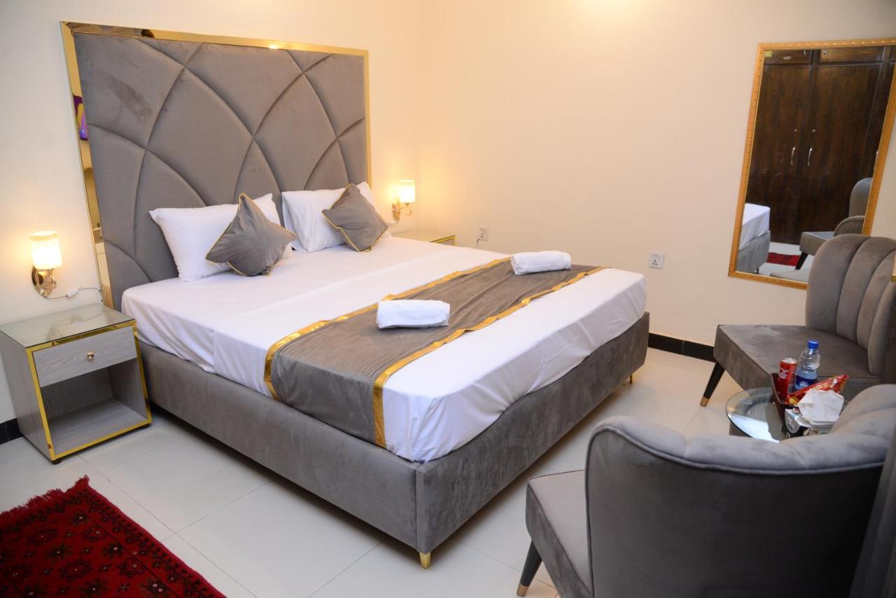 Go Room Hotel Lahore Eksteriør billede