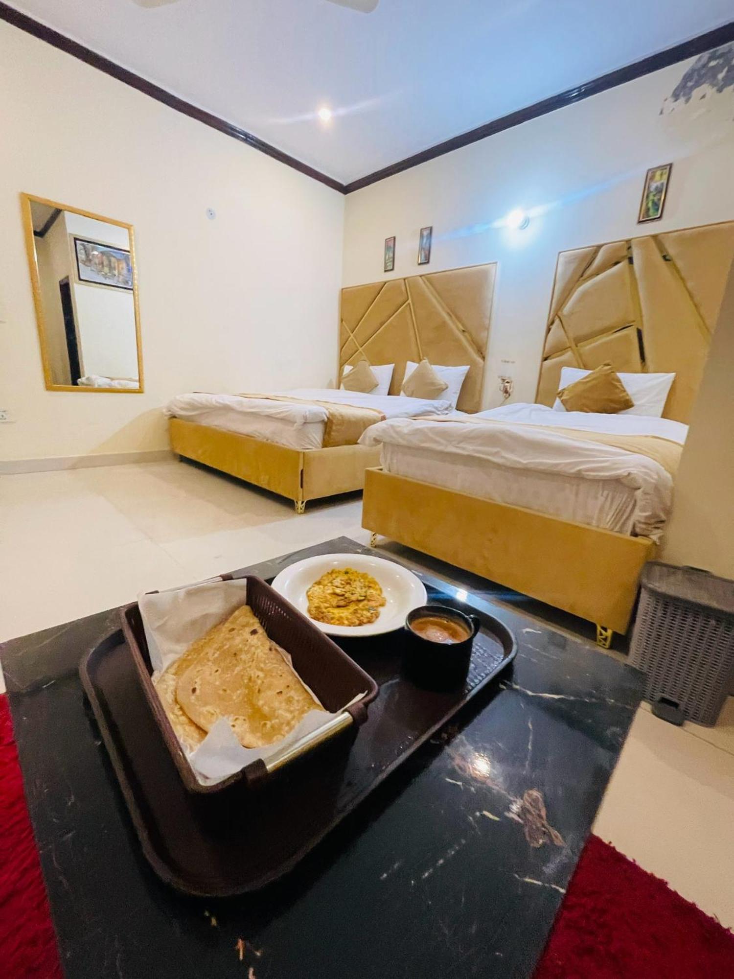 Go Room Hotel Lahore Eksteriør billede