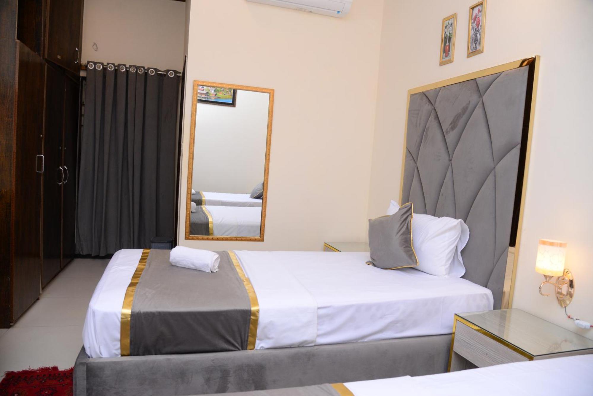Go Room Hotel Lahore Eksteriør billede